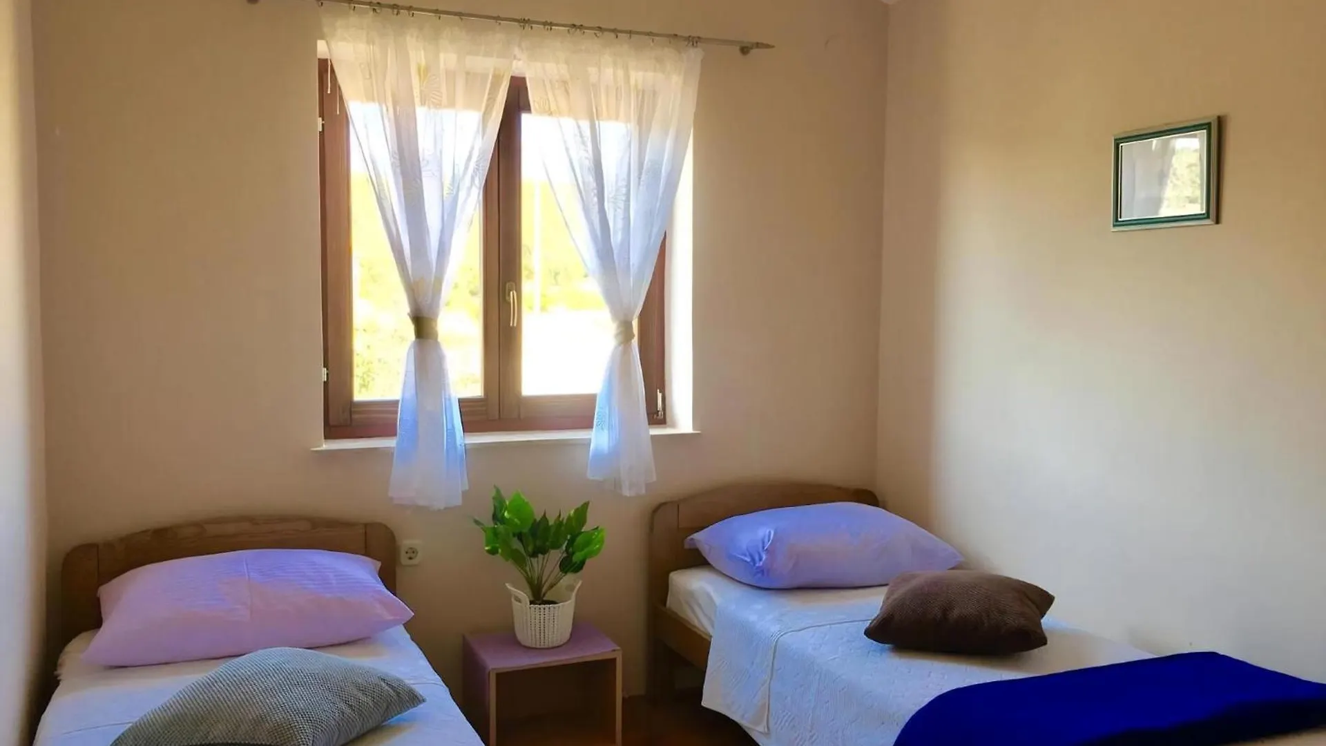 Wunderschoenes Appartement In Maslenica Mit Balkon