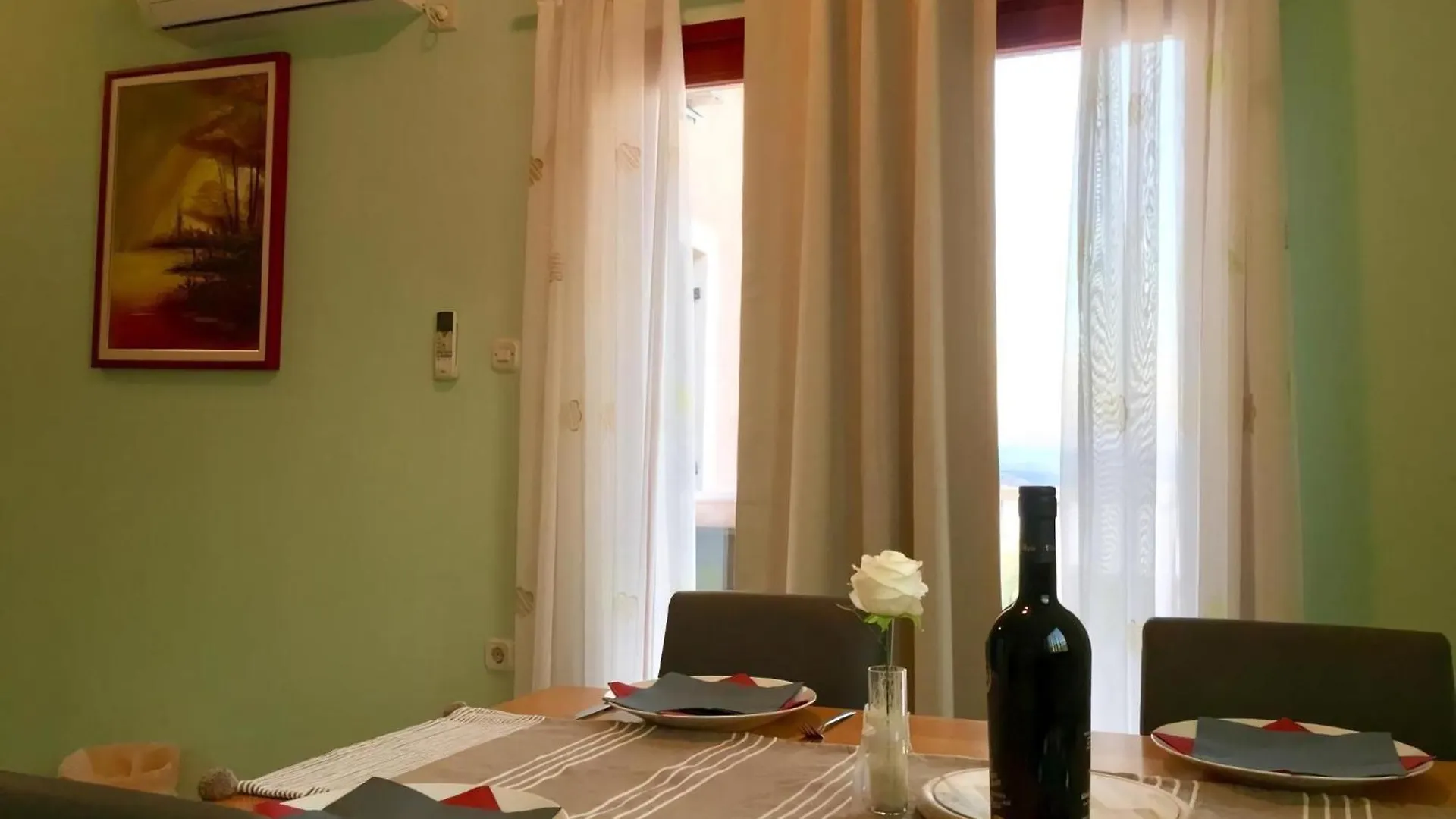 Wunderschoenes Appartement In Maslenica Mit Balkon 0*,