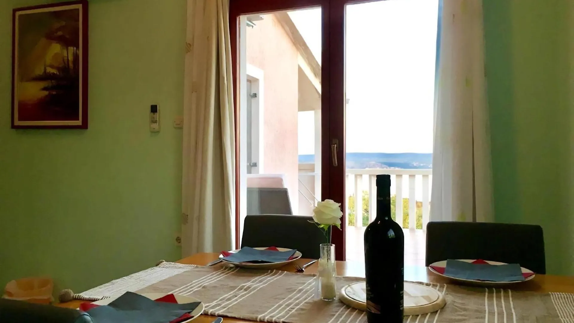 Wunderschoenes Appartement In Maslenica Mit Balkon Apartment