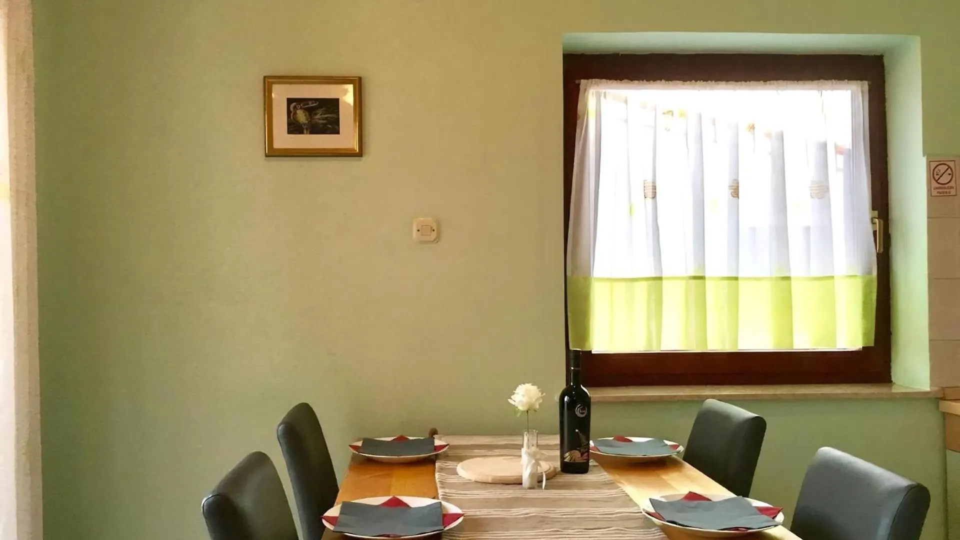 Wunderschoenes Appartement In Maslenica Mit Balkon Croatia