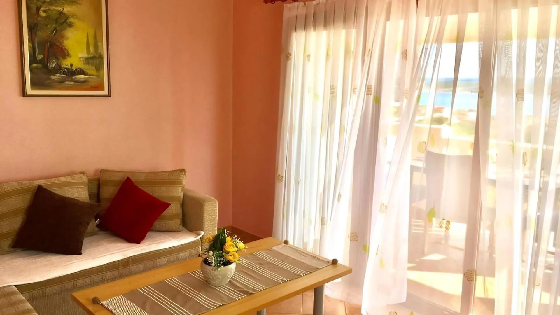 Wunderschoenes Appartement In Maslenica Mit Balkon Apartment